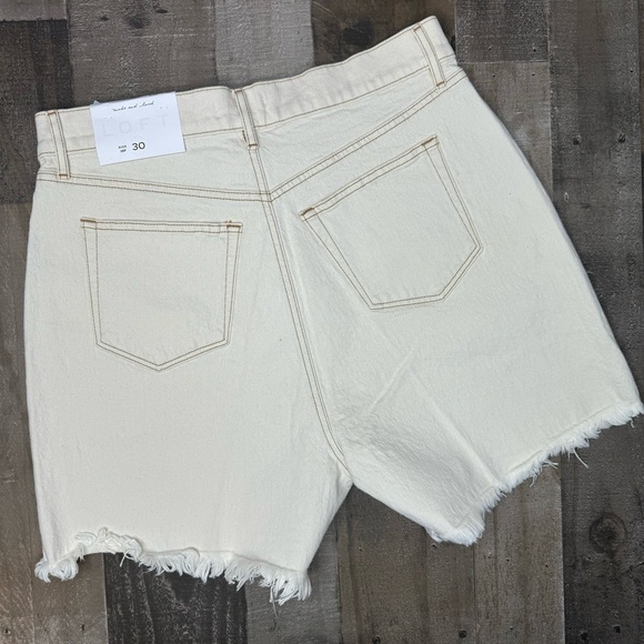 NWT LOFT Denim Shorts size 30/10 petite - Picture 3 of 10